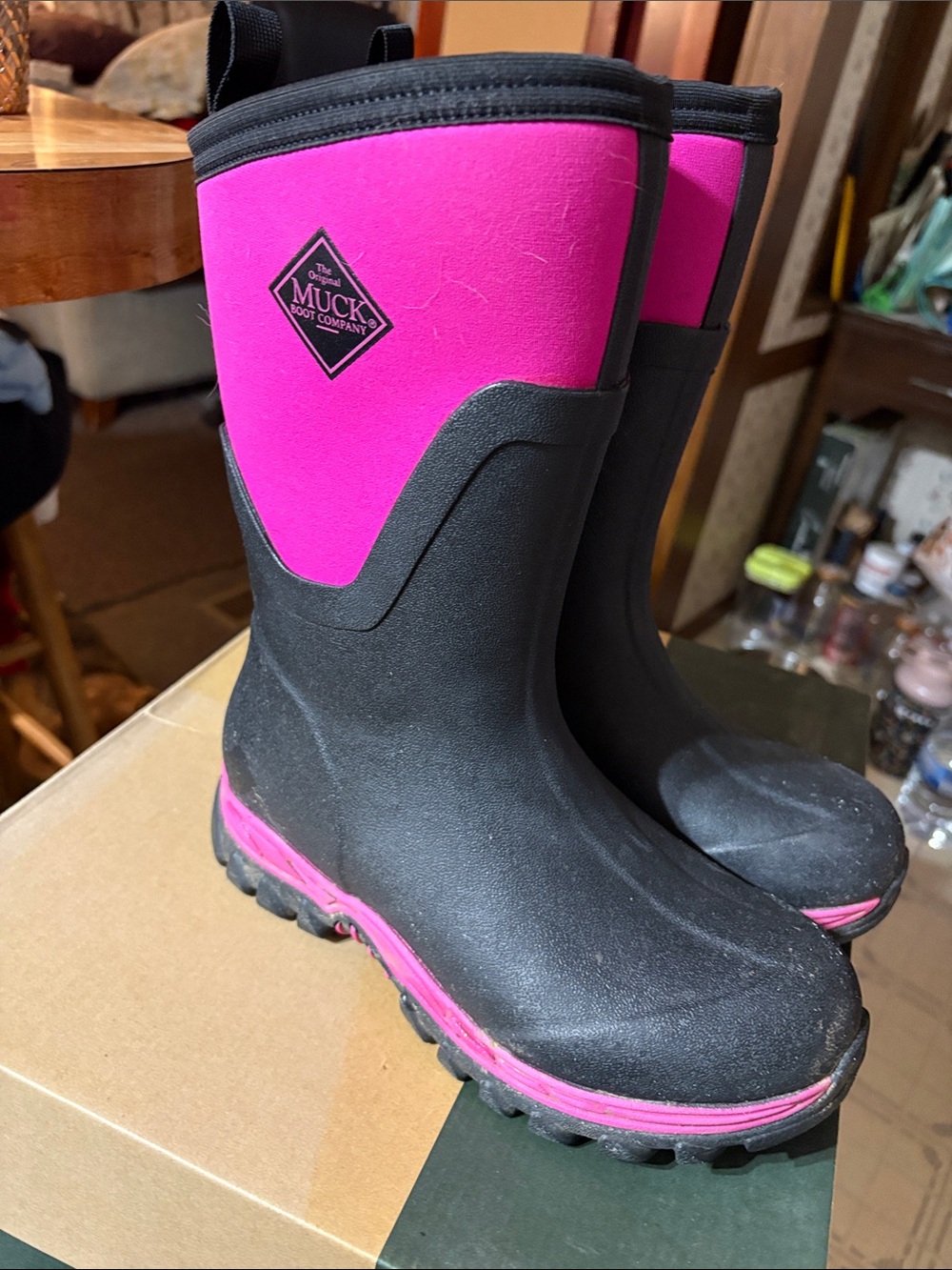 Muck Boot Company Women's Pink & Black Insulated Rain Boots